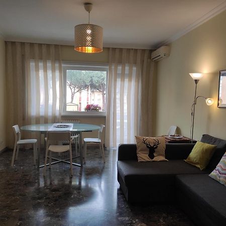 Cinthia'S House Apartment โรม ภายนอก รูปภาพ